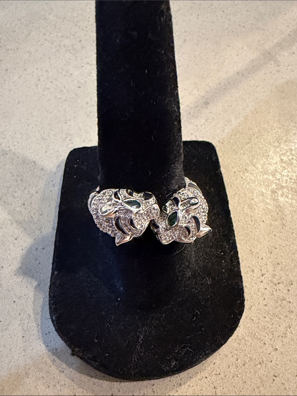 ✨NEW✨ Sterling Silver and Gold Plated Panther Head Crystal Ring with Green Eyes